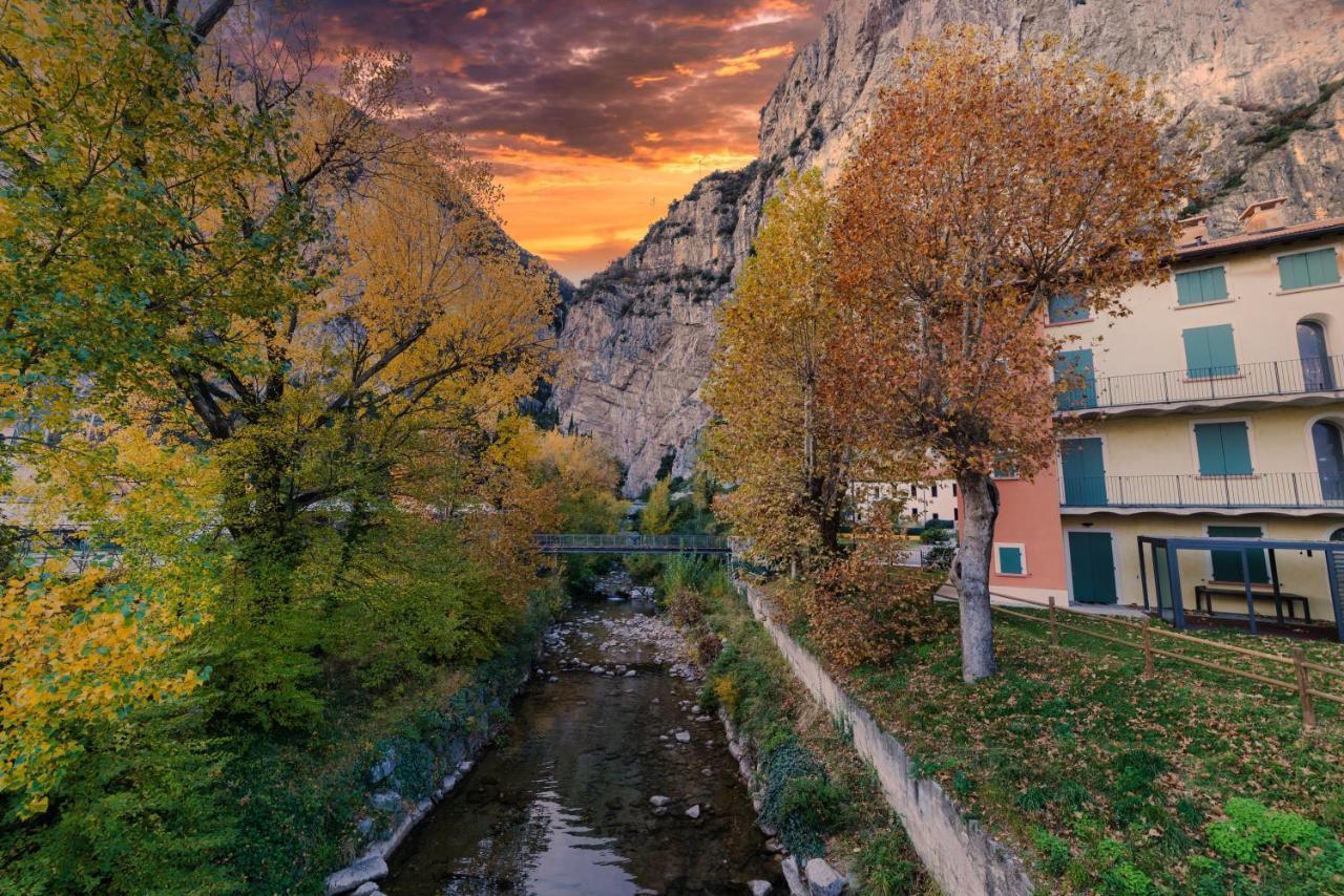 Dv Garda Suite Campione del Garda Exteriér fotografie