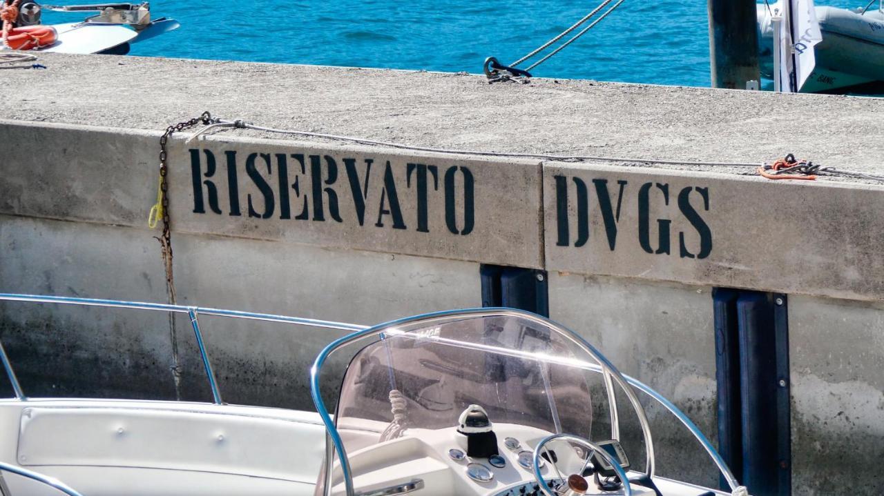 Dv Garda Suite Campione del Garda Exteriér fotografie