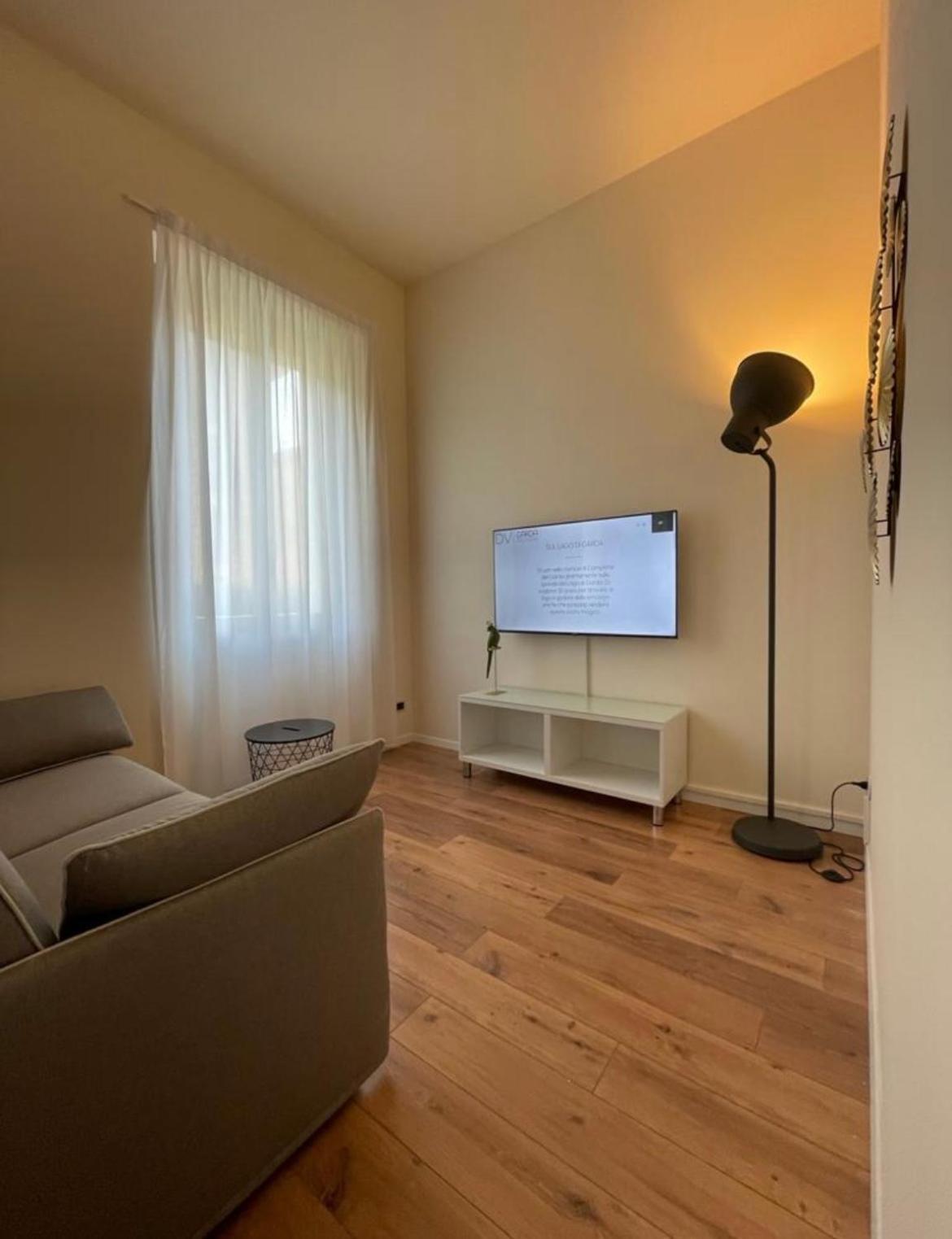 Dv Garda Suite Campione del Garda Exteriér fotografie
